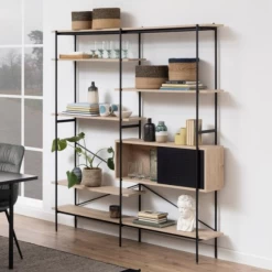 Bibliothèque Angus : Cadre En Acier Noir, 5 étagères En Chêne White Wash, Porte Coulissante En Maille Métallique